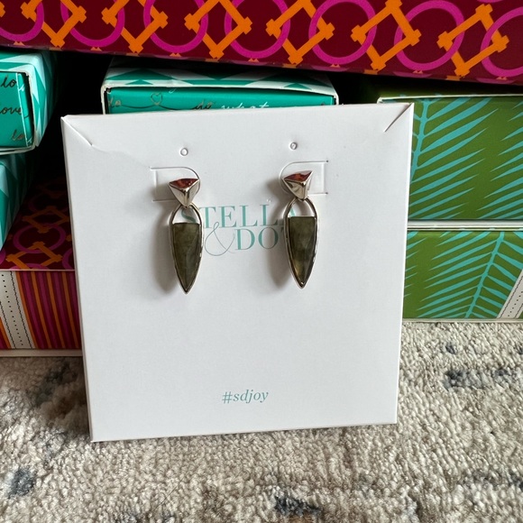 Stella & Dot Somerville Earrings - Picture 1 of 2